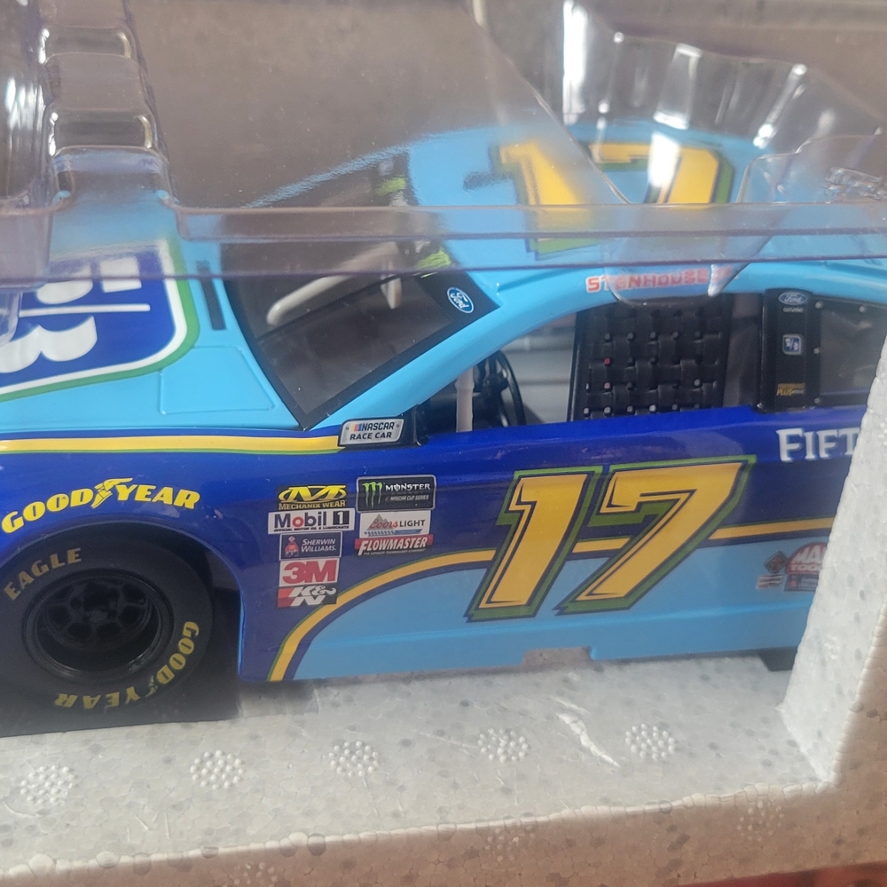 Ricky Stenhouse Fifth Third NASCAR #17 Blue and Yellow Diecast New In Box